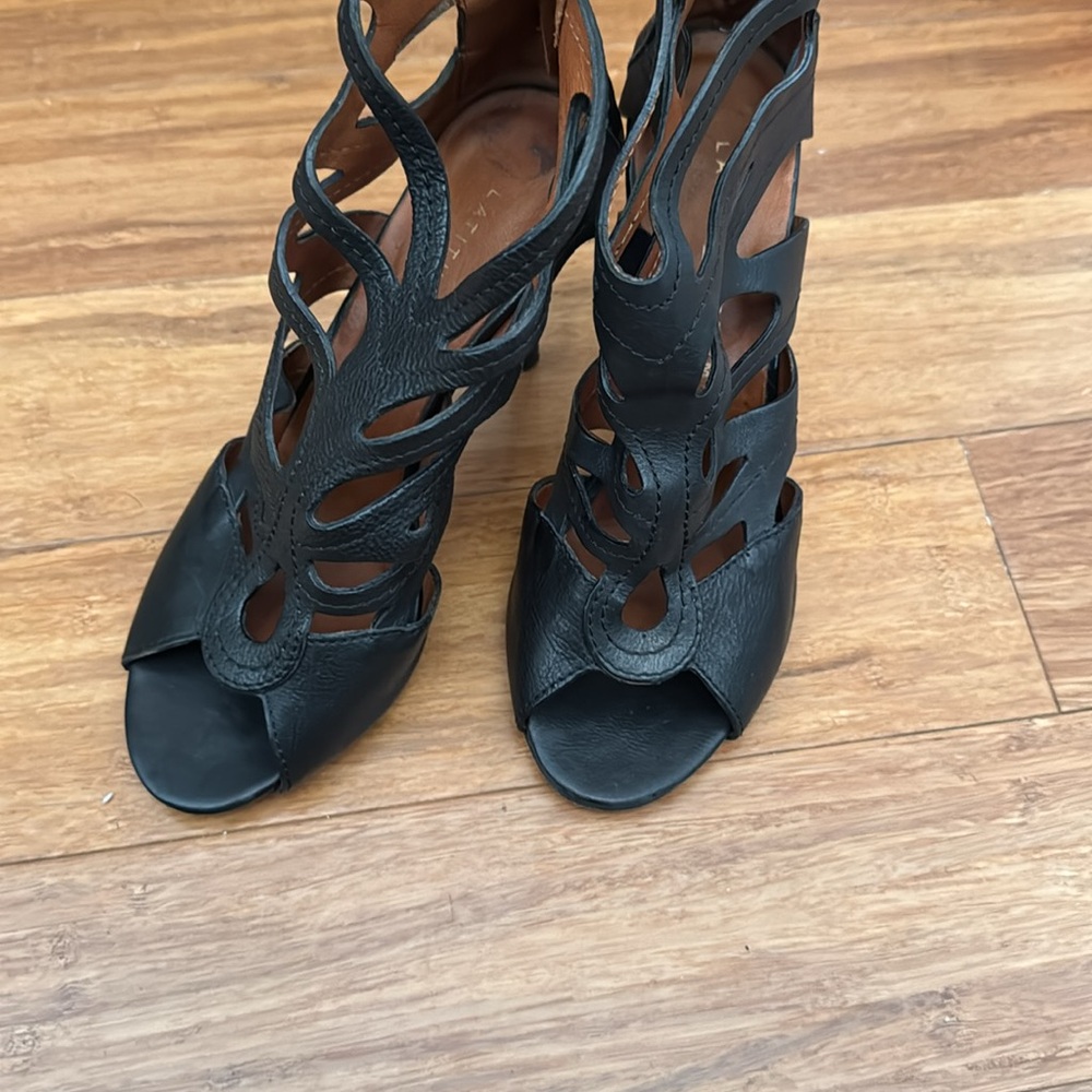 Latitude Femme shoes